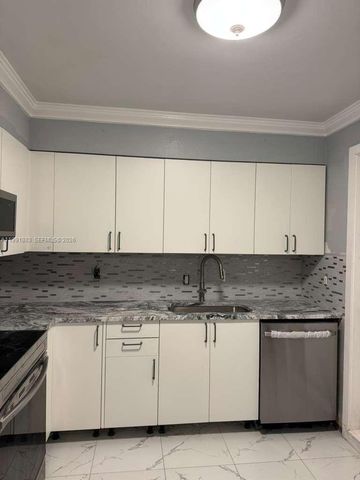 6610 Johnson St, Hollywood, FL 33024