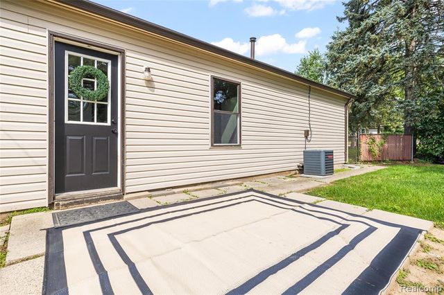 6119 Marcy Street, Brighton, MI 48116