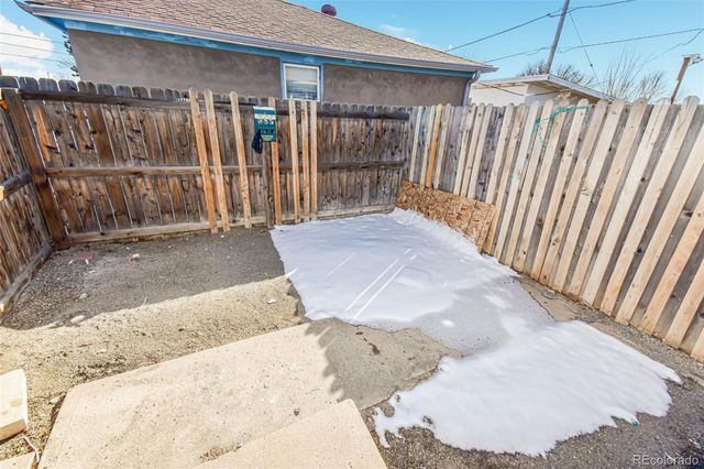 7384 Oneida Drive, Commerce City, CO 80022