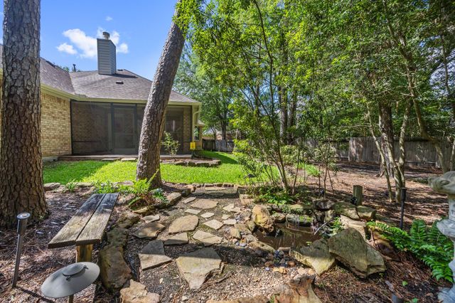 2 Gilded Crest Court, The Woodlands, TX 77382