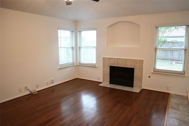 19306 Wading River Drive, Tomball, TX 77375