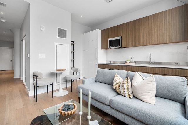 100 Shawmut Ave 205, Boston, MA 02118