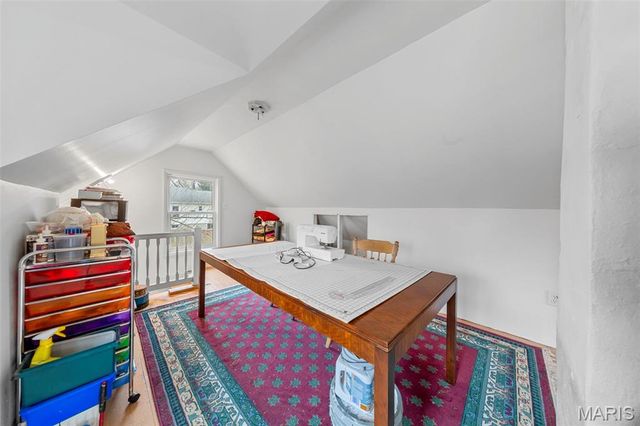 1144 Hudson Road, St Louis, MO 63135