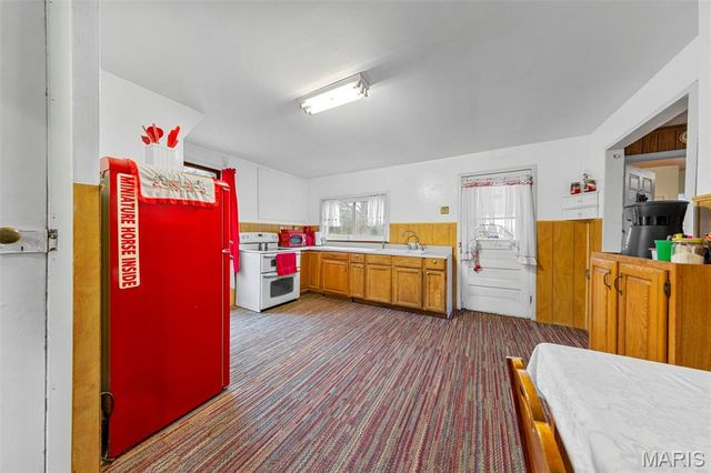 1144 Hudson Road, St Louis, MO 63135