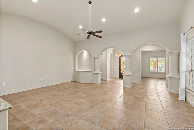 6710 Ghia Lane, San Antonio, TX 78257