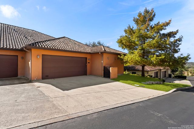 6710 Ghia Lane, San Antonio, TX 78257