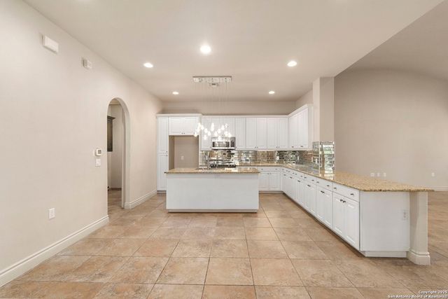 6710 Ghia Lane, San Antonio, TX 78257