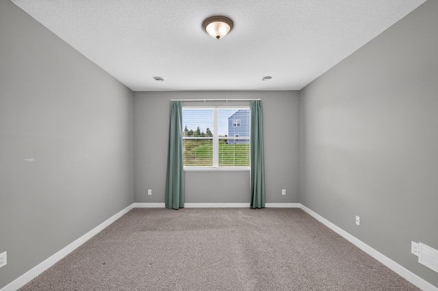 18374 Hamby Way, Lakeville, MN 55044