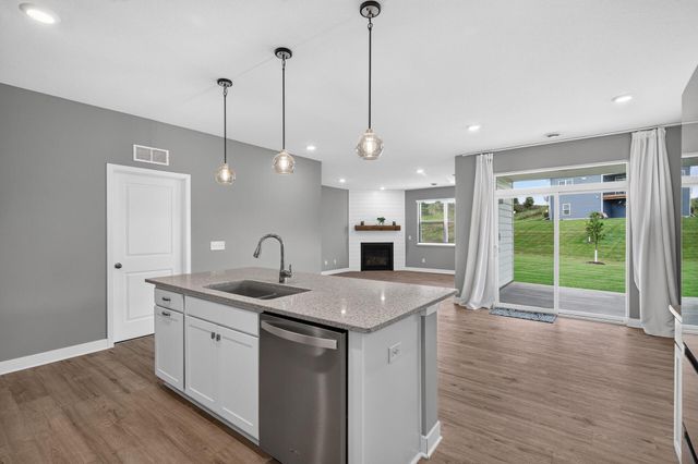 18374 Hamby Way, Lakeville, MN 55044