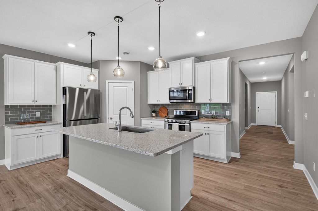 18374 Hamby Way, Lakeville, MN 55044 — exterior