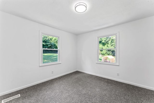 132 Hoover Dr, Mcminnville, TN 37110