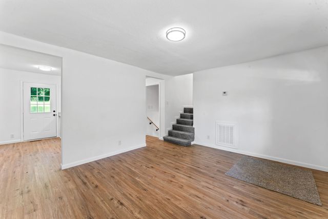 132 Hoover Dr, Mcminnville, TN 37110