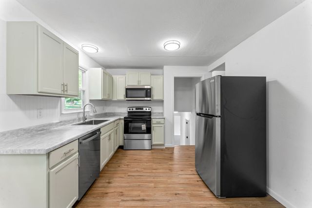 132 Hoover Dr, Mcminnville, TN 37110