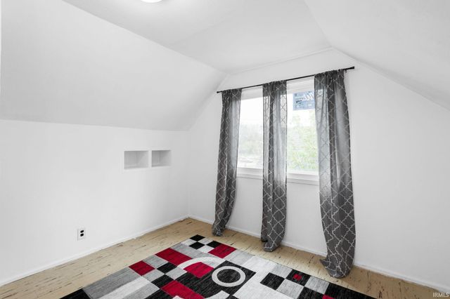 2806 Milburn Boulevard, Mishawaka, IN 46544