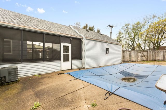 2806 Milburn Boulevard, Mishawaka, IN 46544