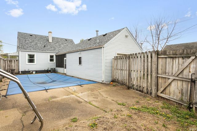 2806 Milburn Boulevard, Mishawaka, IN 46544