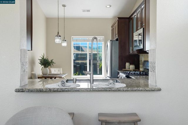 5081 Mesa Ridge Dr, Antioch, CA 94531