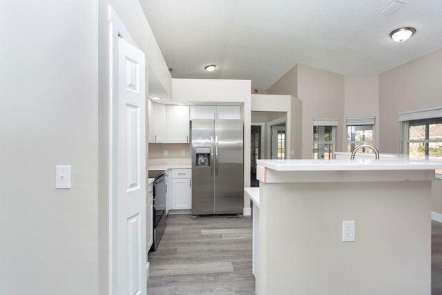 5405 QUEEN VICTORIA DRIVE, Leesburg, FL 34748