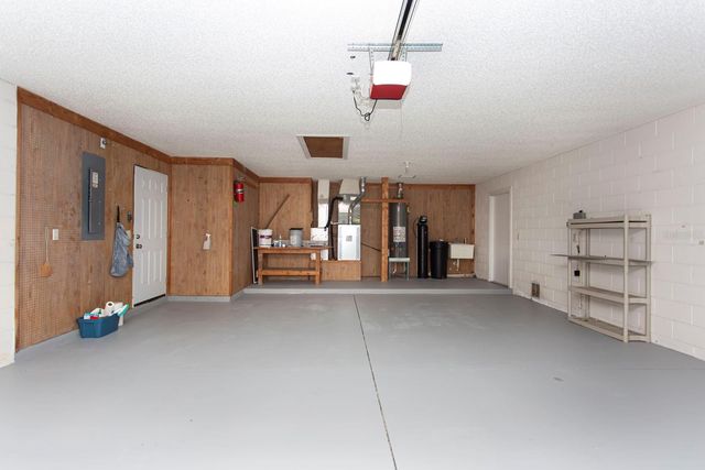 5405 QUEEN VICTORIA DRIVE, Leesburg, FL 34748