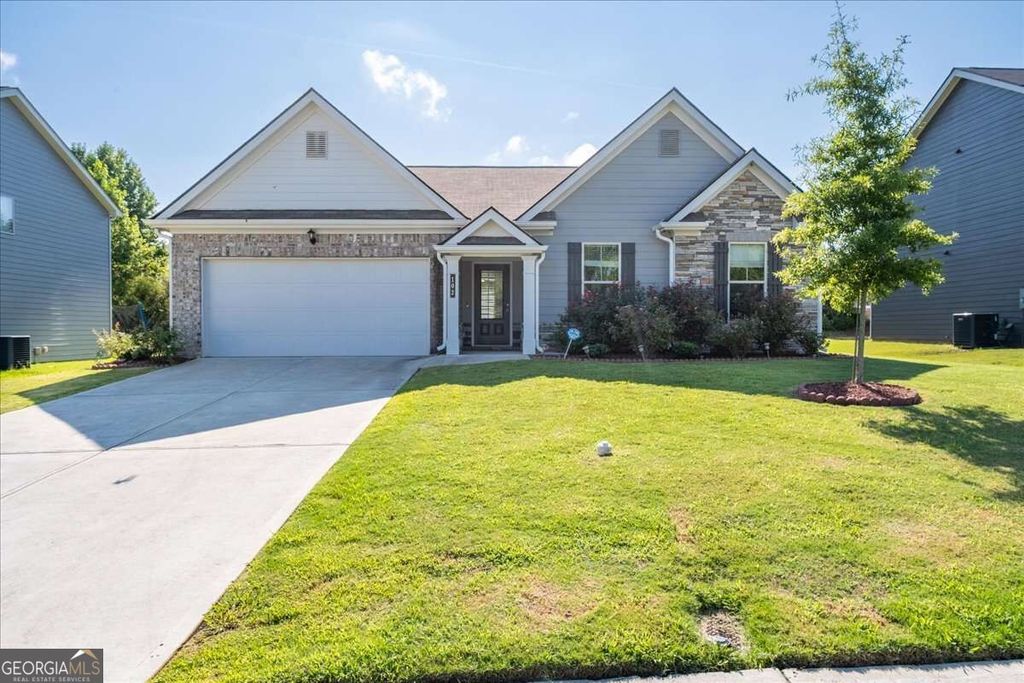 103 McGinnis Circle, Calhoun, GA 30701