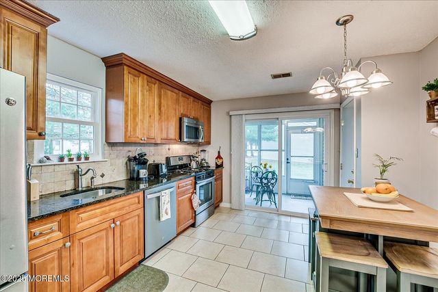 1 Linton Close, Freehold, NJ 07728