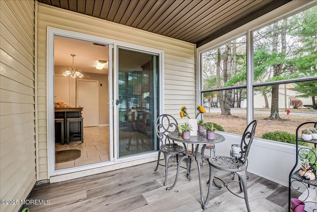 1 Linton Close, Freehold, NJ 07728