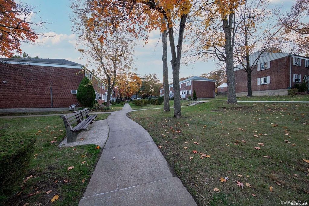 86-69 SPRINGFIELD Blvd. SPRINGFIELD Blvd. #14-13, Queens Village, NY 11427 — photo 2
