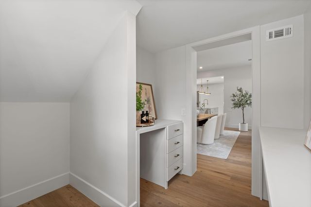 309 Avenue Of Oaks Street, Houston, TX 77009