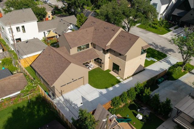 309 Avenue Of Oaks Street, Houston, TX 77009