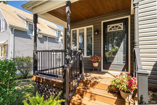 34 Oakland Avenue, Everett, MA 02149