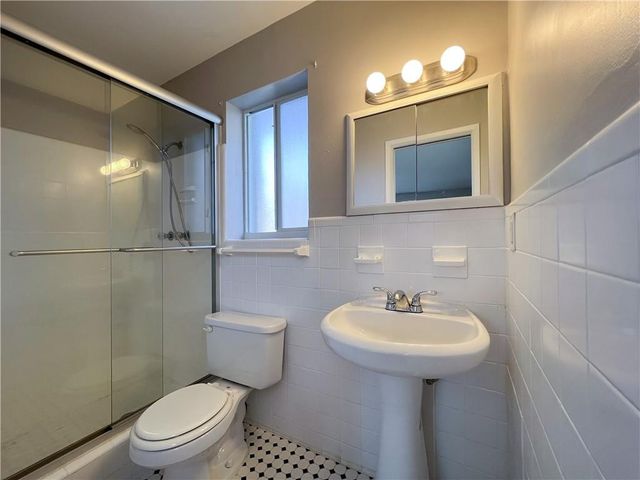 5932 NE 17th Road, Fort Lauderdale, FL 33334