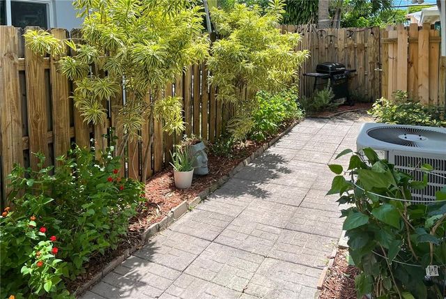 5932 NE 17th Road, Fort Lauderdale, FL 33334