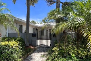 5932 NE 17th Road, Fort Lauderdale, FL 33334