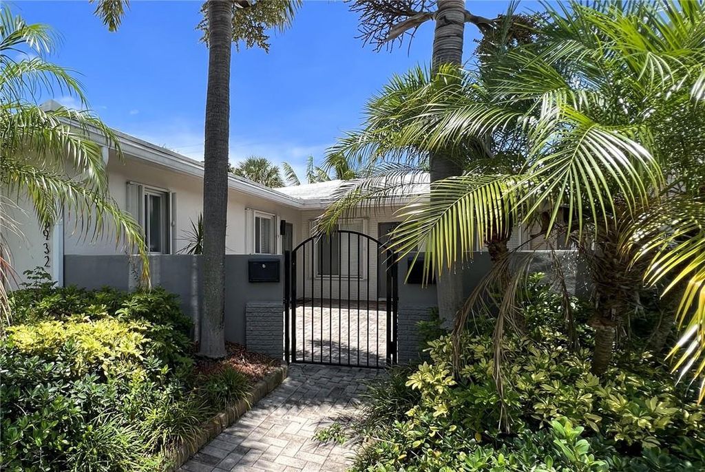 5932 NE 17th Road, Fort Lauderdale, FL 33334
