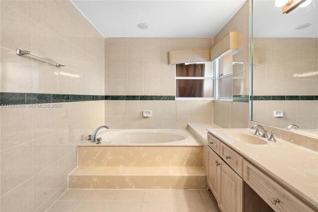 15425 SW 114th St, Miami, FL 33196