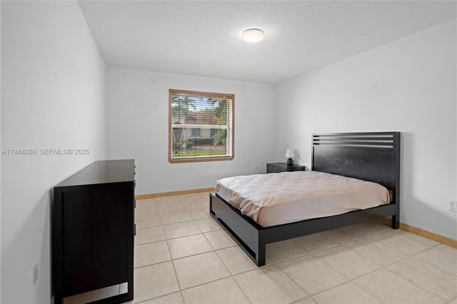 15425 SW 114th St, Miami, FL 33196