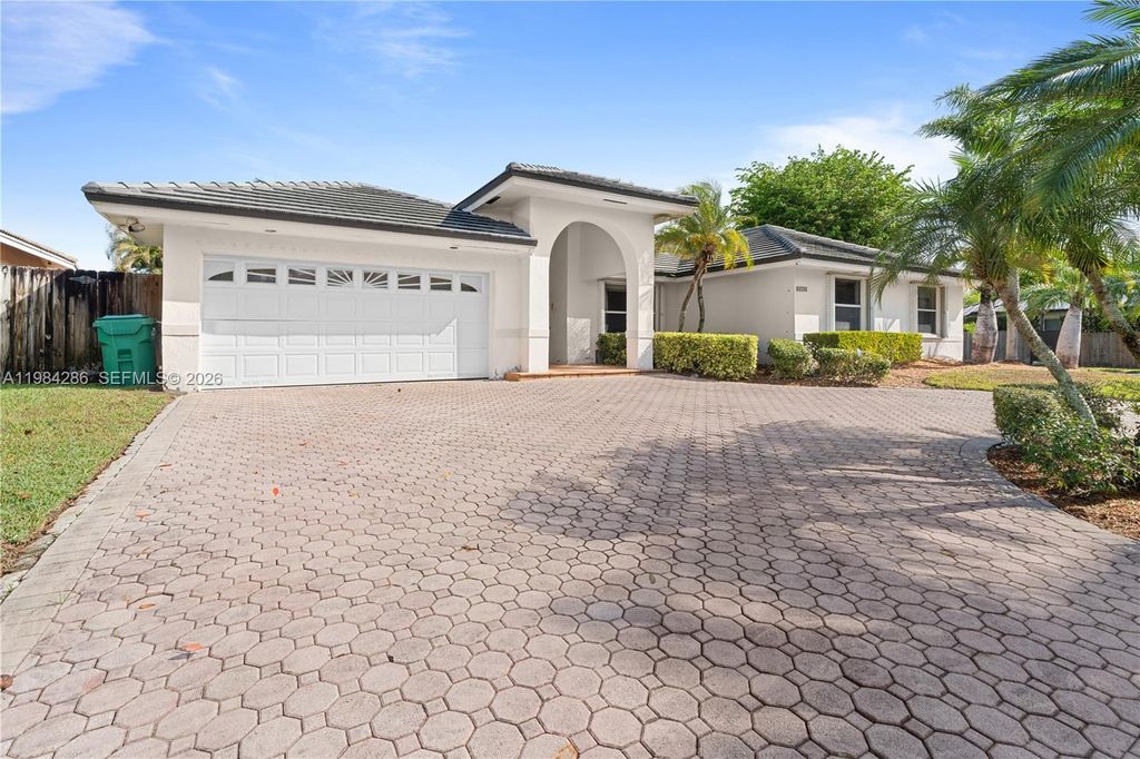 15425 SW 114th St, Miami, FL 33196