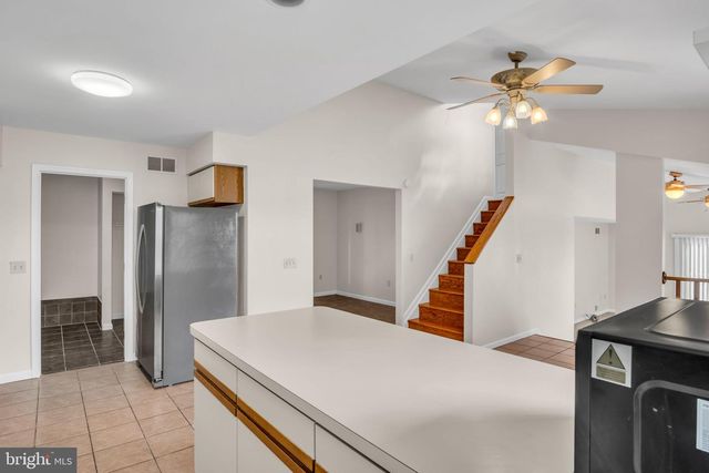 45 S BEN HOGAN DR, Etters, PA 17319