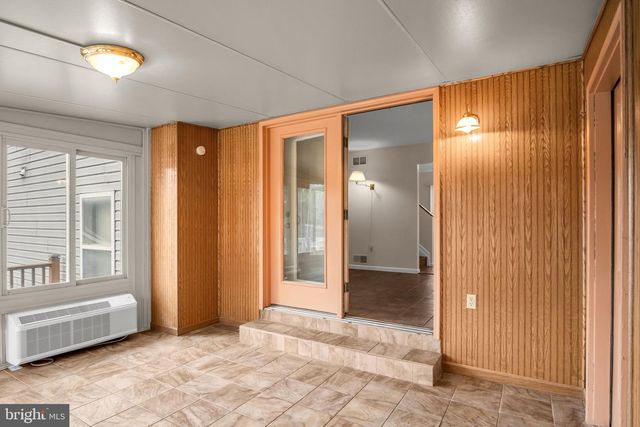 45 S BEN HOGAN DR, Etters, PA 17319