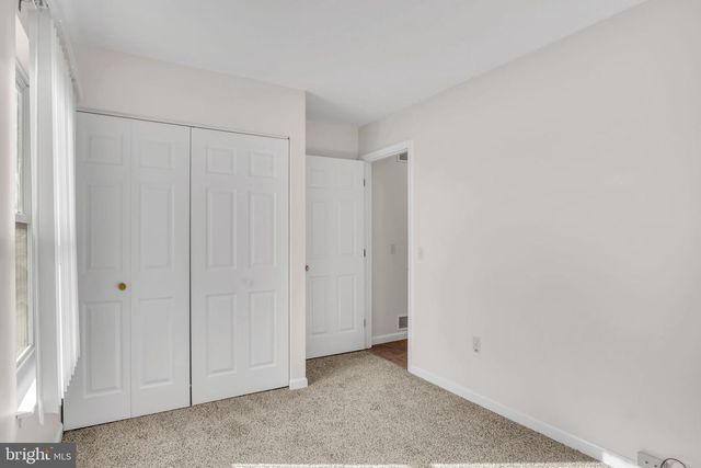 45 S BEN HOGAN DR, Etters, PA 17319