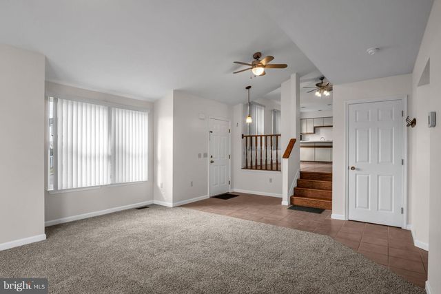 45 S BEN HOGAN DR, Etters, PA 17319