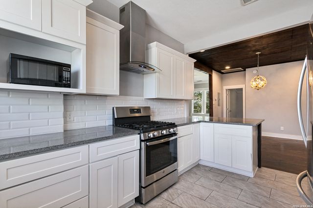 1013 N Palmetto, San Antonio, TX 78202
