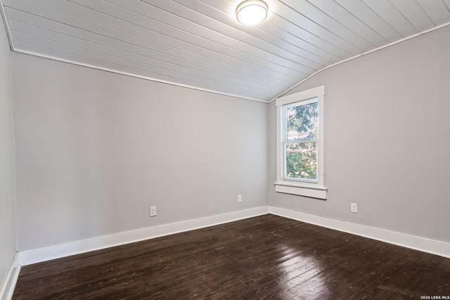 1013 N Palmetto, San Antonio, TX 78202