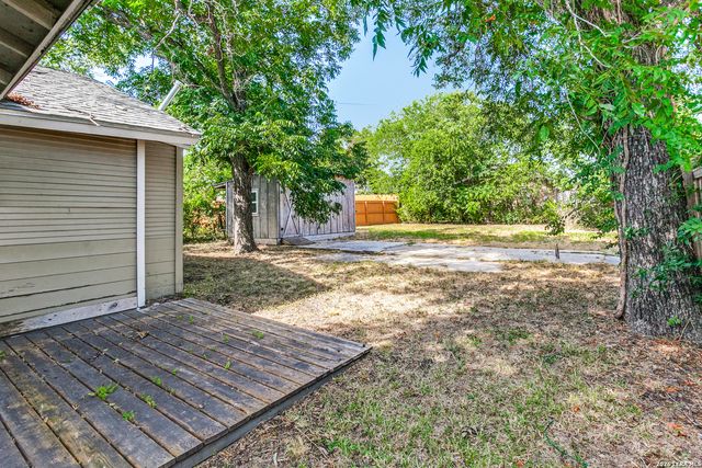 1013 N Palmetto, San Antonio, TX 78202