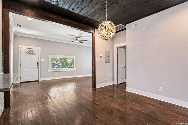 1013 N Palmetto, San Antonio, TX 78202