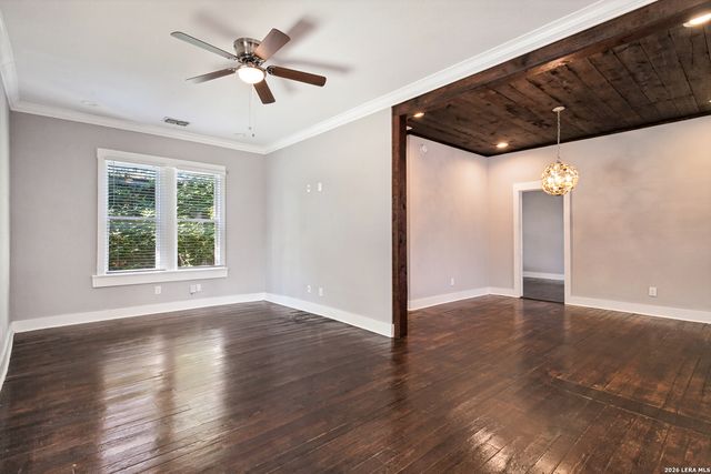 1013 N Palmetto, San Antonio, TX 78202