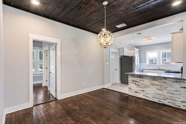 1013 N Palmetto, San Antonio, TX 78202