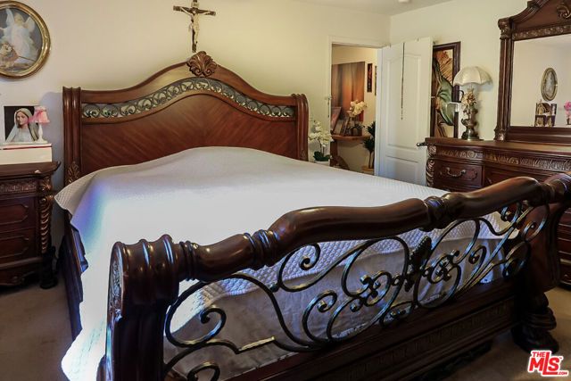 12368 Osborne Street 1, Pacoima (los Angeles), CA 91331