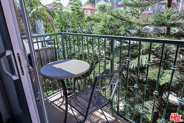 12368 Osborne Street 1, Pacoima (los Angeles), CA 91331