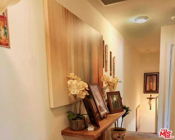 12368 Osborne Street 1, Pacoima (los Angeles), CA 91331